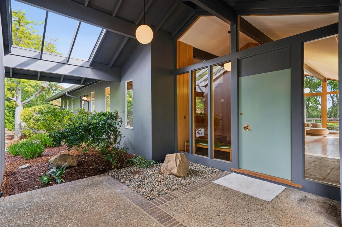 25845 Springhill Drive