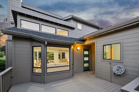 389 Avenue Granada, El Granada, CA 94018 - #: ML82031456