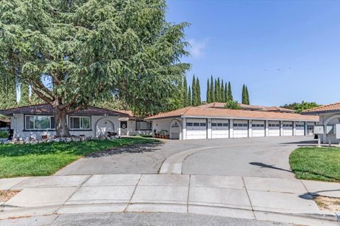 Photo of 1271 Juniper Drive #7, GILROY, CA 95020 (MLS # ML82052152)