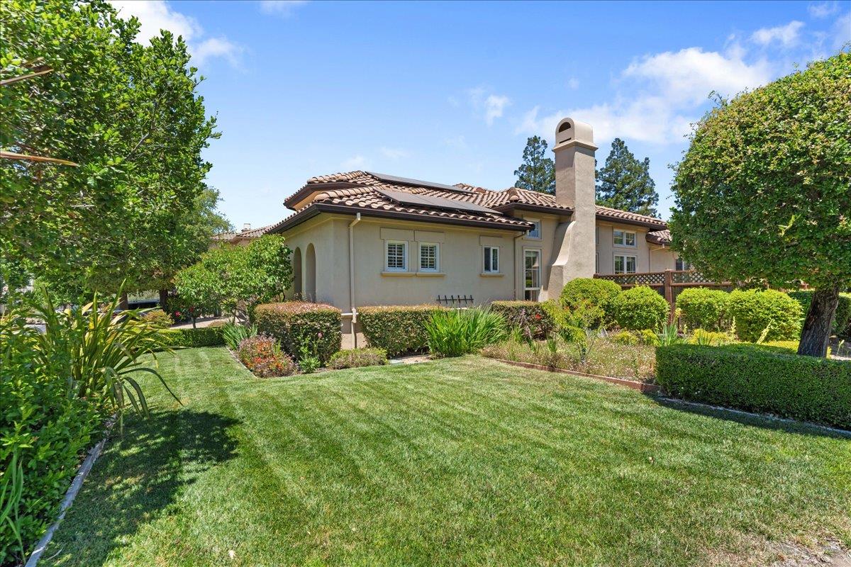 3440 Gravina Place