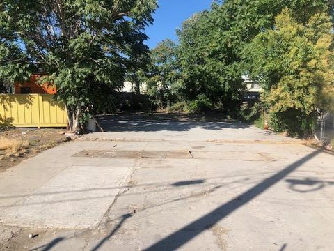 Photo of 1018 S Almaden Avenue, SAN JOSE, CA 95110 (MLS # ML82053760)