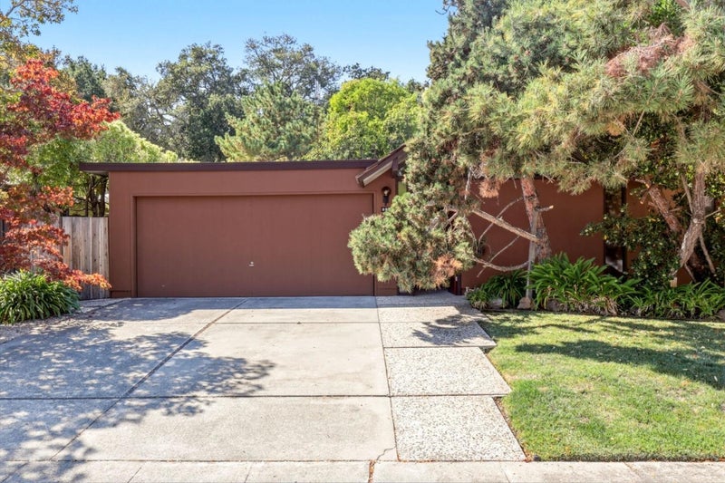 957 Eichler Drive