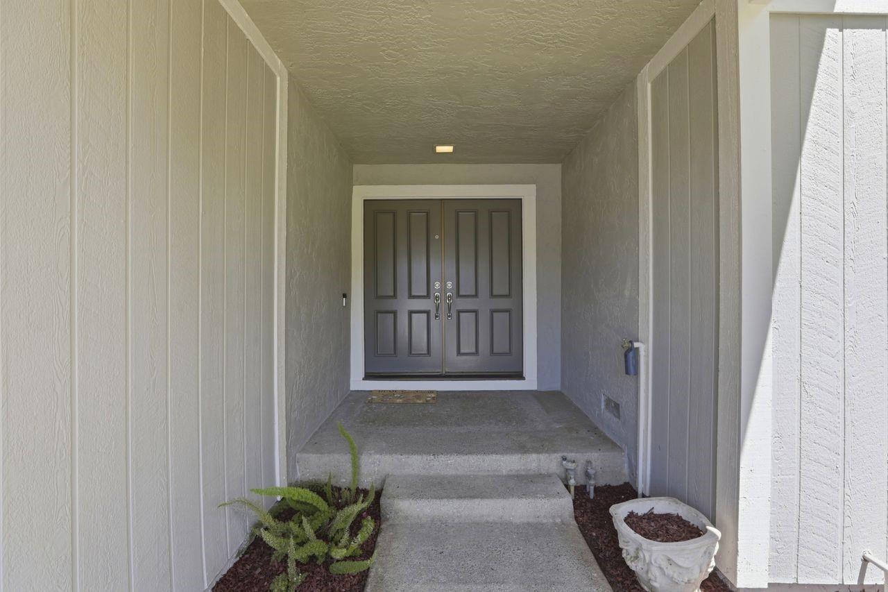 1104 Pippin Creek Court