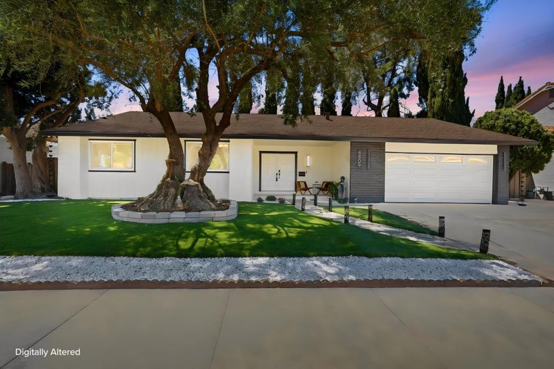 4809 Rue Orleans Court
