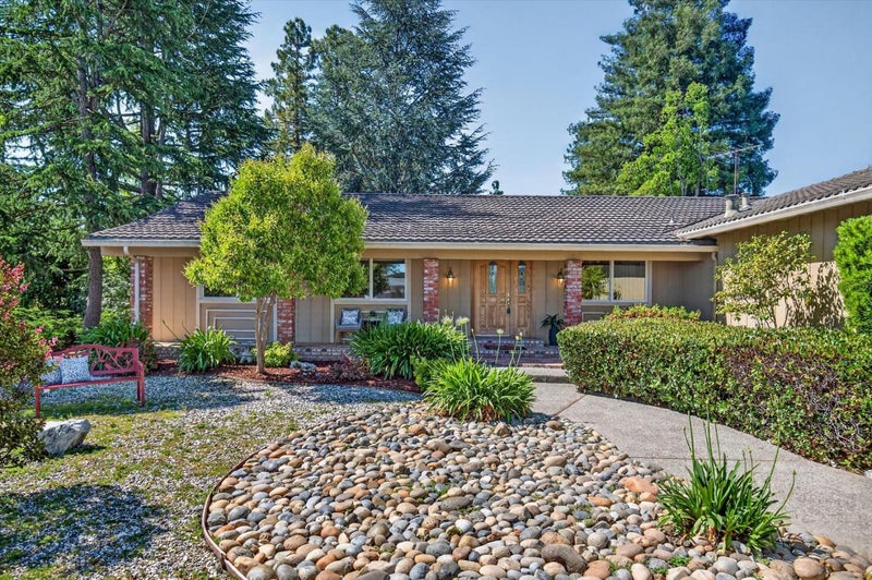 20154 KNOLLWOOD Drive