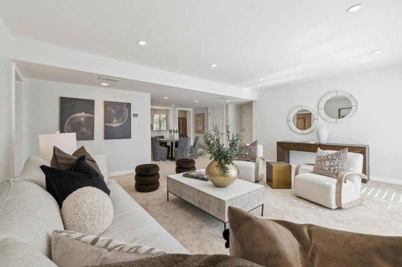675 Sharon Park 307