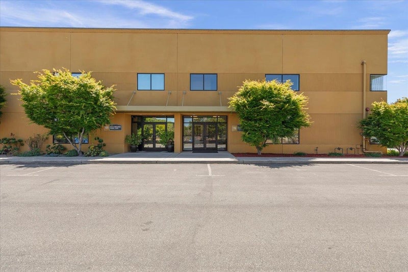 125 Hangar Way 110