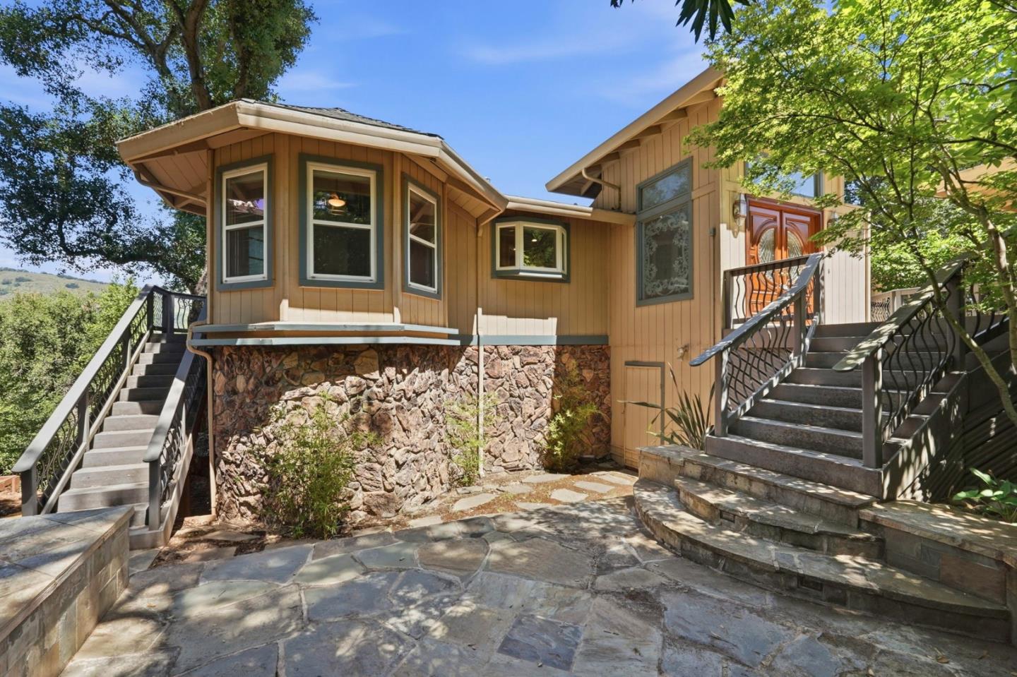 17488 Holiday Drive