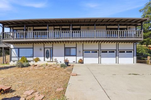 Photo of 16620 Rustling Oak Lane, MORGAN HILL, CA 95037 (MLS # ML82052232)
