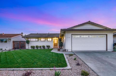 Photo of 1122 Vasquez Avenue, SUNNYVALE, CA 94086 (MLS # ML82031138)