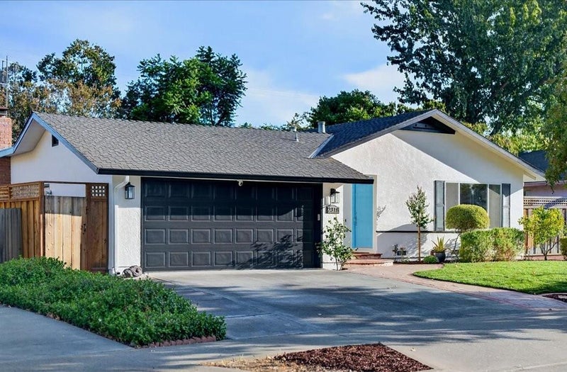 2318 Maximilian Drive