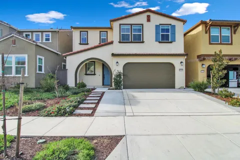 MLS: ML81996324