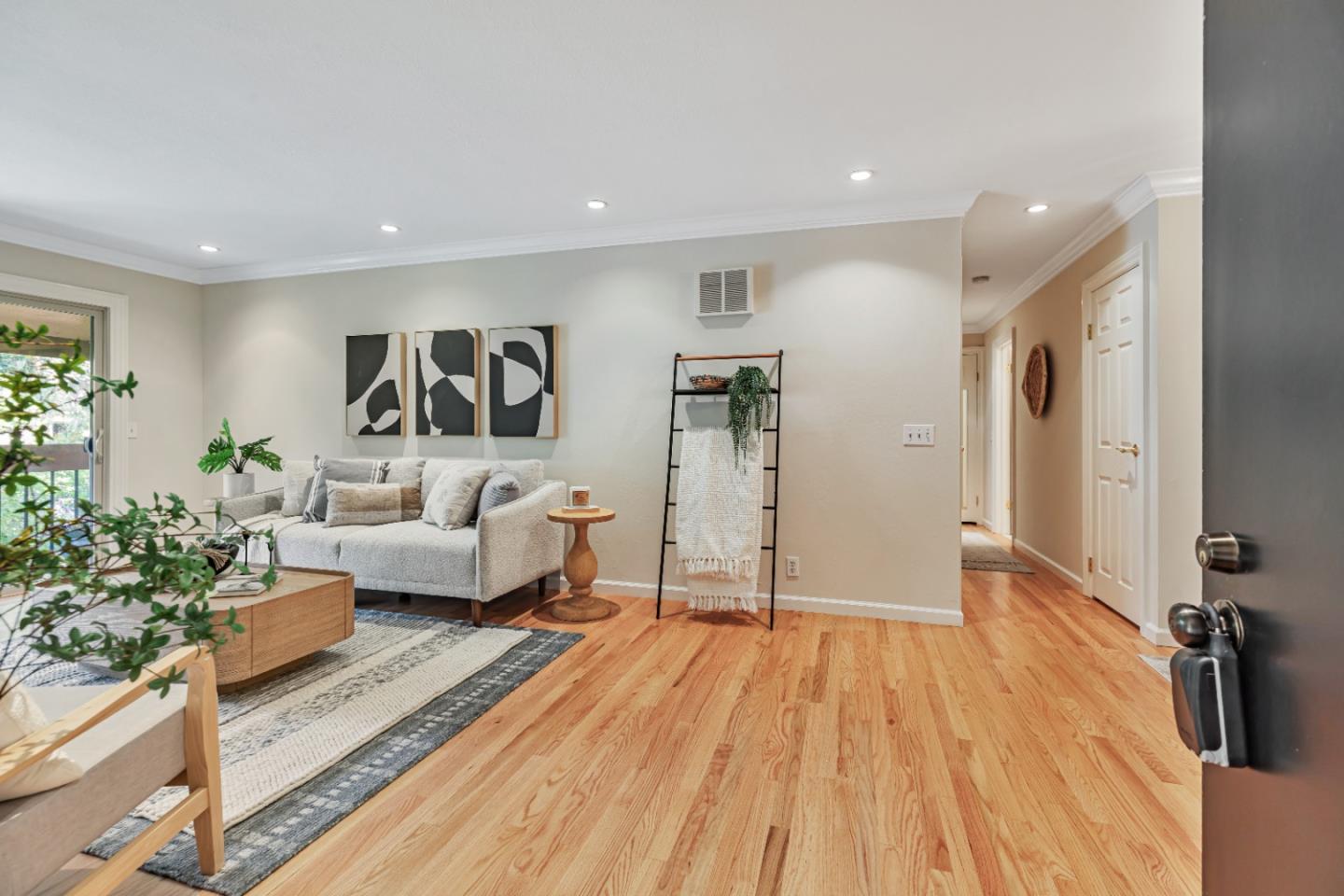 1210 Golden Oaks Lane