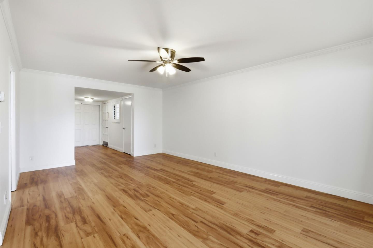 5438 Cribari Green