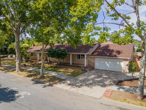 101 King Street, Redwood City, CA 94062 - #: ML82052807