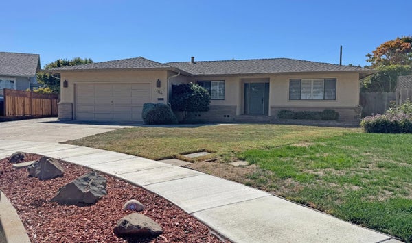 1116 ASPEN PL, SALINAS, CA 93901 - Image 8e75f29afdb68a91d0b6d5abf1c3dd3c/3035038983