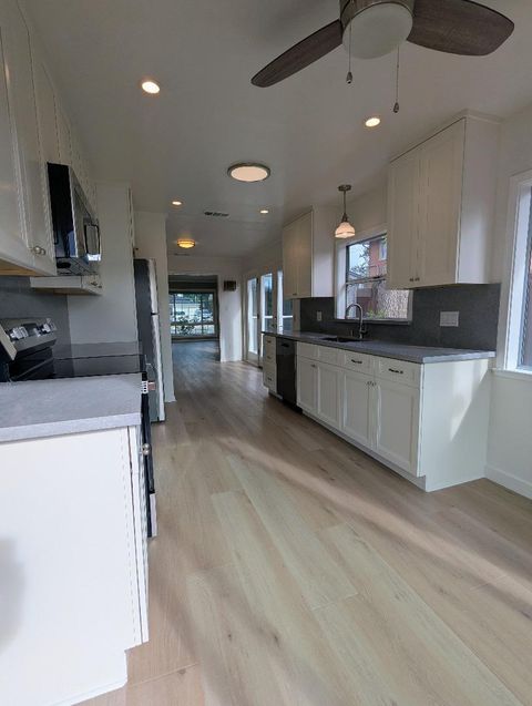 Tiny photo for 41 Inner Circle, REDWOOD CITY, CA 94062 (MLS # ML82029394)