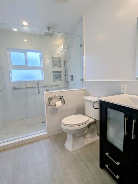 Tiny photo for 41 Inner Circle, REDWOOD CITY, CA 94062 (MLS # ML82029394)