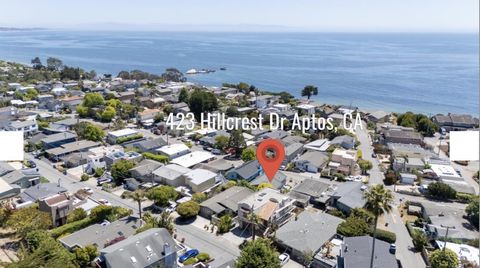 Photo of 423 Hillcrest Drive, Aptos, CA 95003 (MLS # ML82033866)