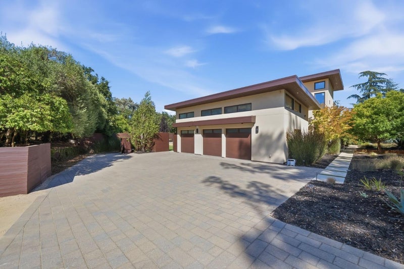 12271 Hilltop Drive