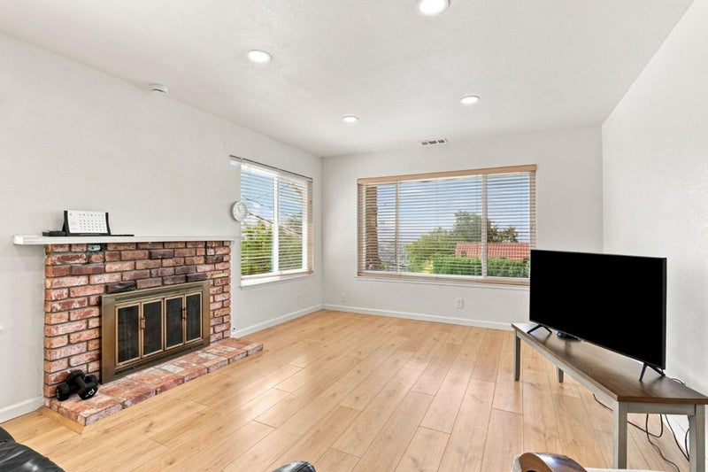 3815 Perie Lane