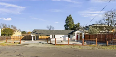 MLS: ML81988527