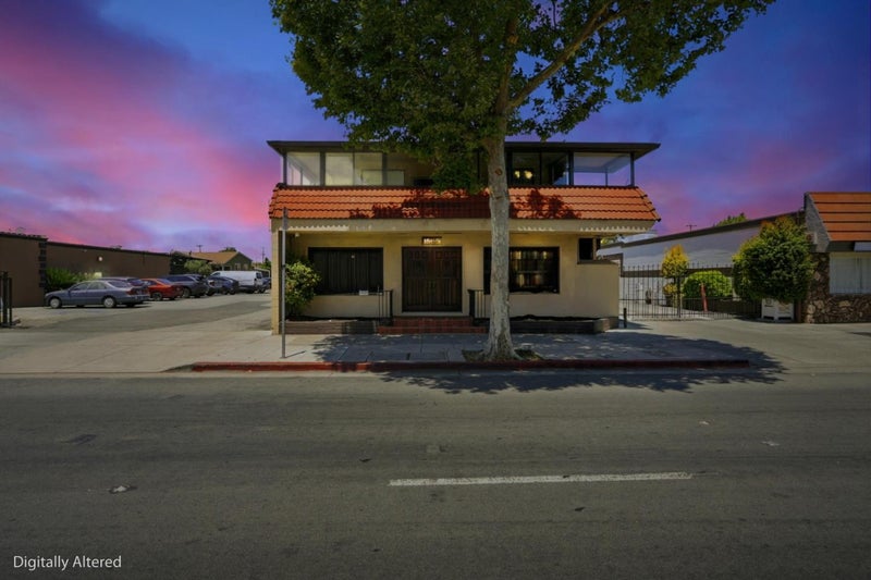 1565 Alum Rock Avenue
