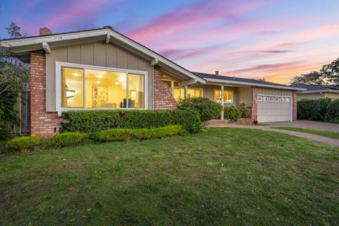 Tiny photo for 2741 Doverton Square, MOUNTAIN VIEW, CA 94040 (MLS # ML82028648)