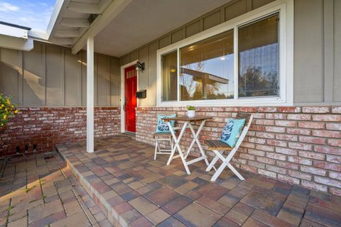 Tiny photo for 2741 Doverton Square, MOUNTAIN VIEW, CA 94040 (MLS # ML82028648)