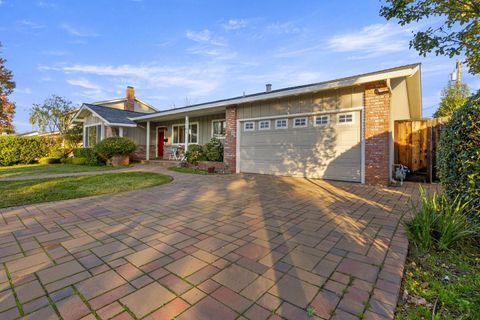 Tiny photo for 2741 Doverton Square, MOUNTAIN VIEW, CA 94040 (MLS # ML82028648)