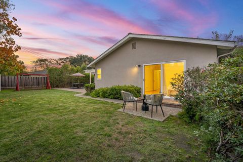 Tiny photo for 2741 Doverton Square, MOUNTAIN VIEW, CA 94040 (MLS # ML82028648)