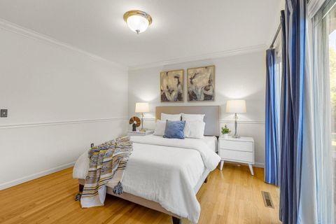 Tiny photo for 2741 Doverton Square, MOUNTAIN VIEW, CA 94040 (MLS # ML82028648)