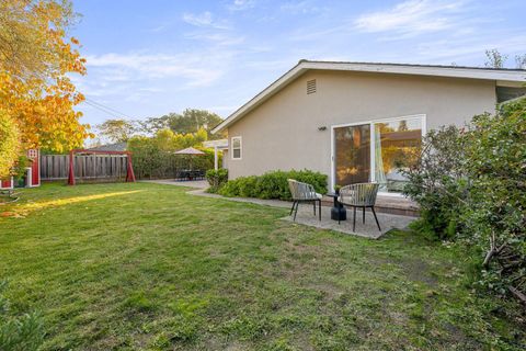 Tiny photo for 2741 Doverton Square, MOUNTAIN VIEW, CA 94040 (MLS # ML82028648)