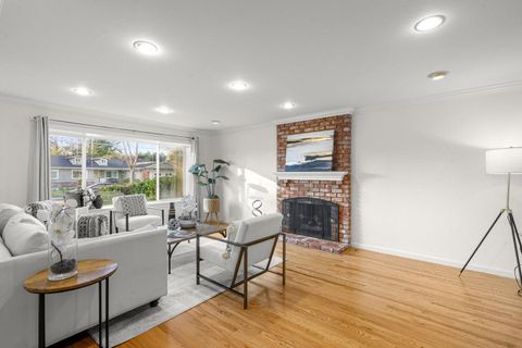 Tiny photo for 2741 Doverton Square, MOUNTAIN VIEW, CA 94040 (MLS # ML82028648)