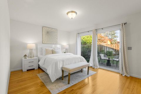 Tiny photo for 2741 Doverton Square, MOUNTAIN VIEW, CA 94040 (MLS # ML82028648)