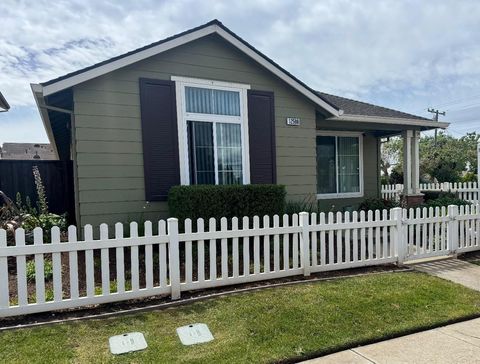 Photo of 12500 Rogge Village Way, SALINAS, CA 93906 (MLS # ML82040674)