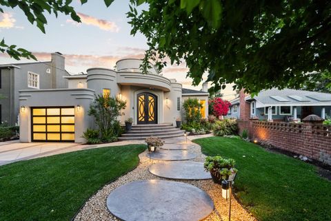 Photo of 1344 University Avenue, SAN JOSE, CA 95126 (MLS # ML82034746)