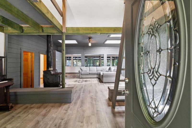 9 Sequoia Drive