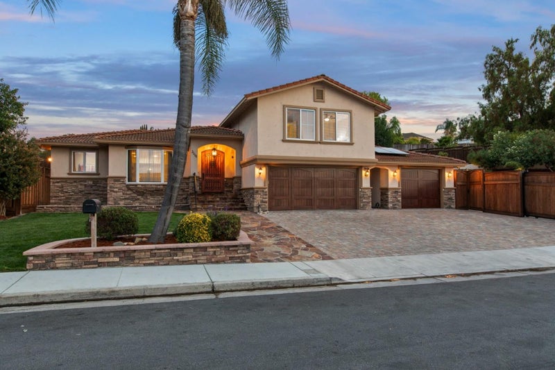 2118 Wendover Lane