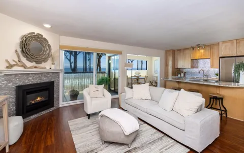 825 Balboa Avenue Unit 104, Capitola, CA 95010 - #: ML82006872