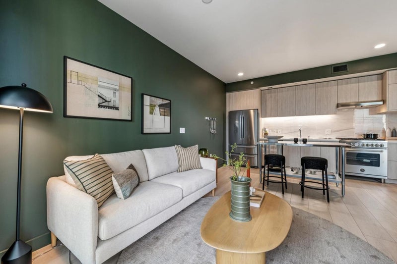 188 West Saint James Street 10803