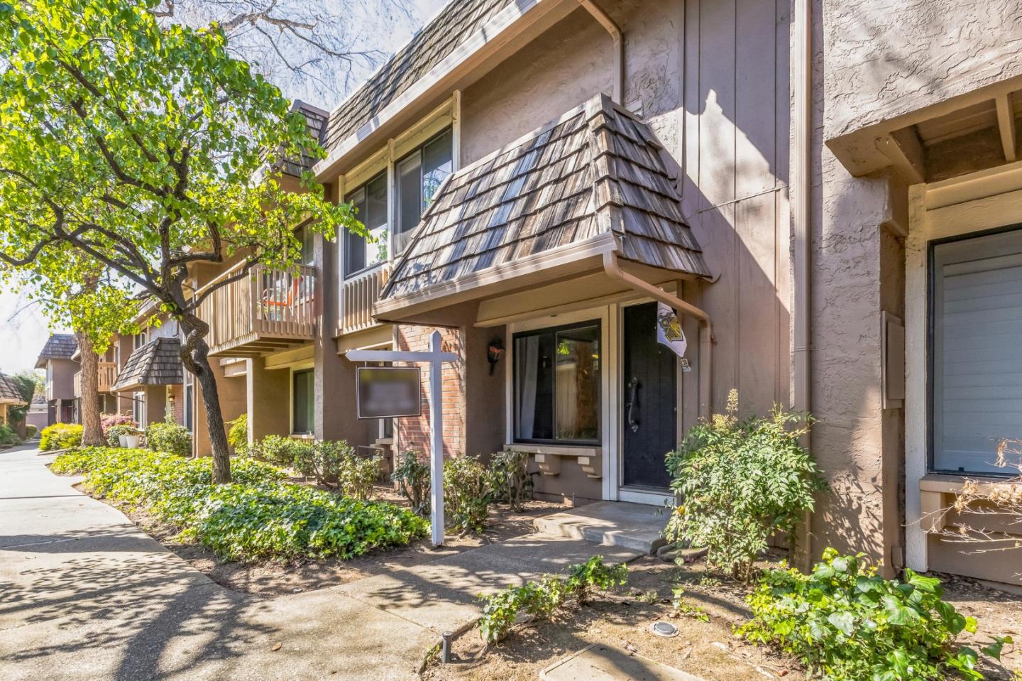 4636 Columbia River Court