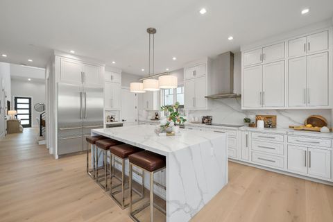 Photo of 263 Belmont Avenue, Redwood City, CA 94061 (MLS # ML82026293)