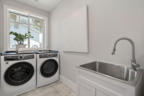 Tiny photo for 263 Belmont Avenue, Redwood City, CA 94061 (MLS # ML82026293)