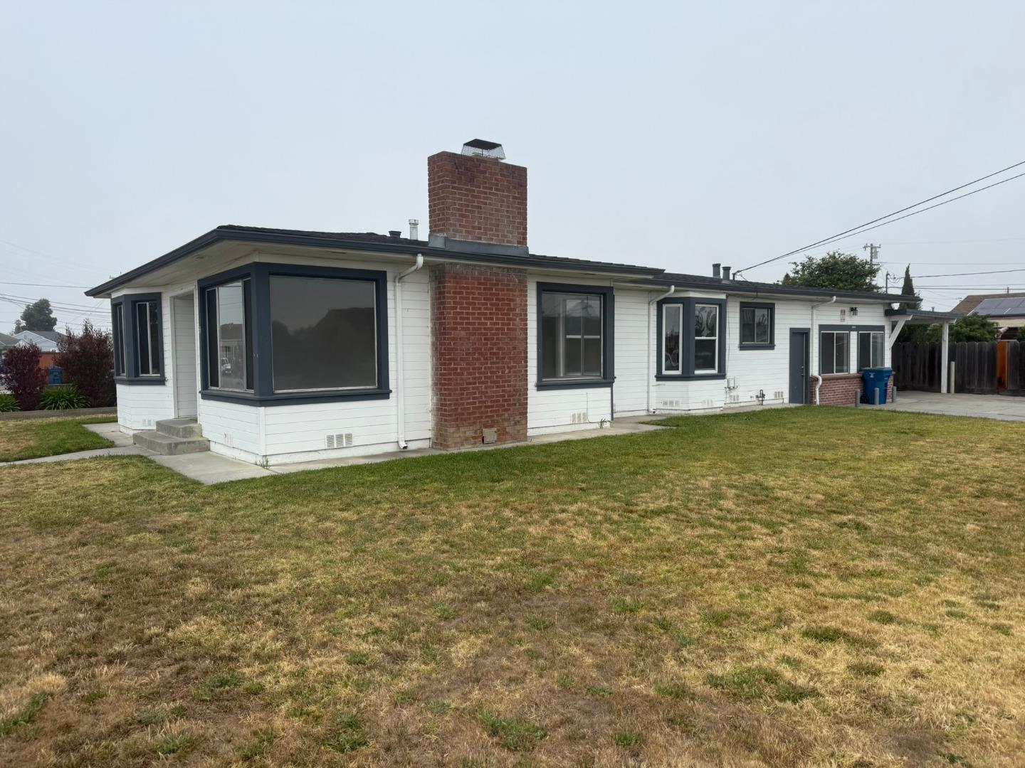 85 Paloma Avenue