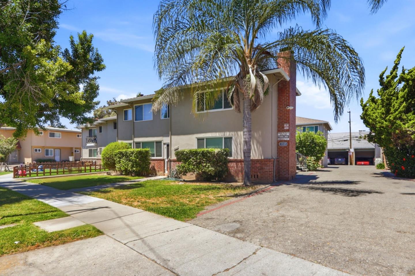 3537 Alden Way