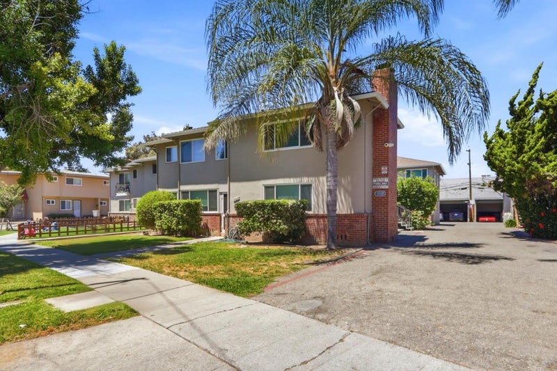 3537 Alden Way