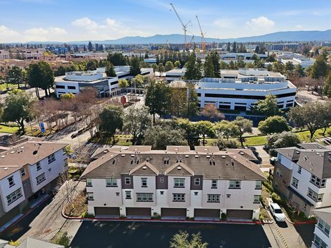 Tiny photo for 905 De Guigne Drive #2, Sunnyvale, CA 94085 (MLS # ML82031046)