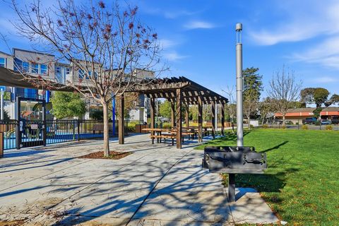 Tiny photo for 905 De Guigne Drive #2, Sunnyvale, CA 94085 (MLS # ML82031046)