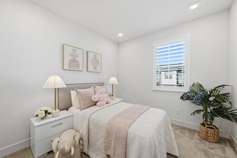 Tiny photo for 905 De Guigne Drive #2, Sunnyvale, CA 94085 (MLS # ML82031046)